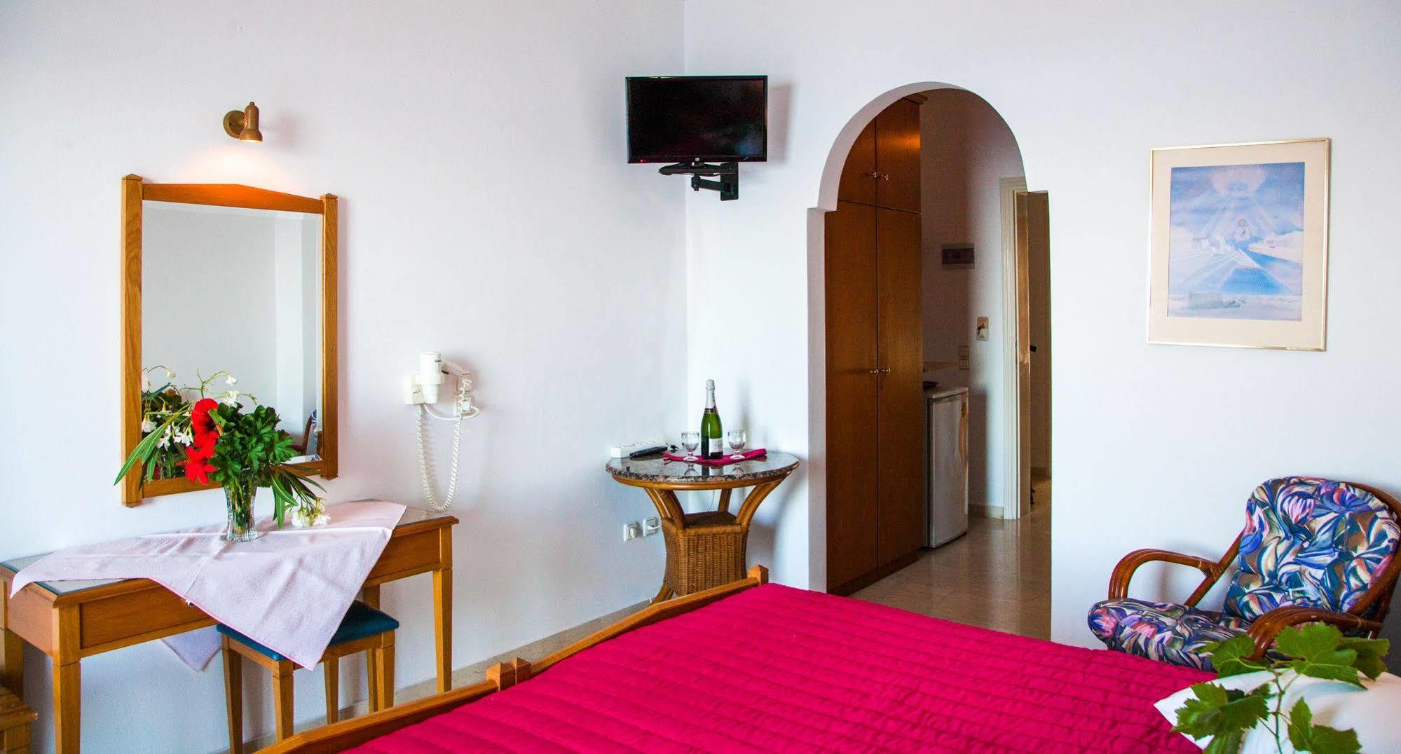 Irini'S Rooms Fteoura Kamári Dış mekan fotoğraf